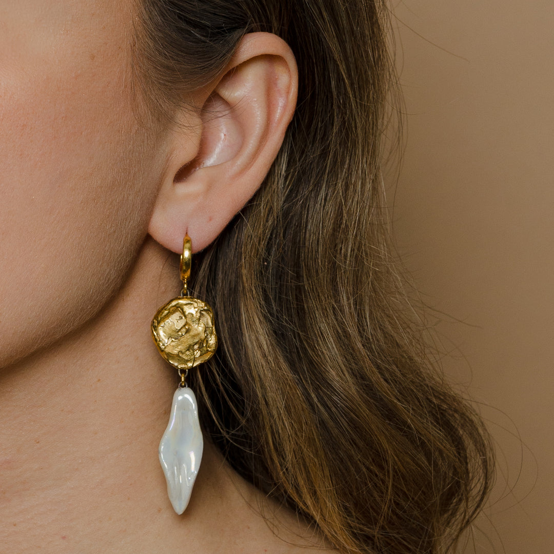 porcelain earrings , porceliano auskarai, keramikiniai auskarai. porceliano papuošalai. Rankų darbo papuošalai. Handmade ceramic earrings.