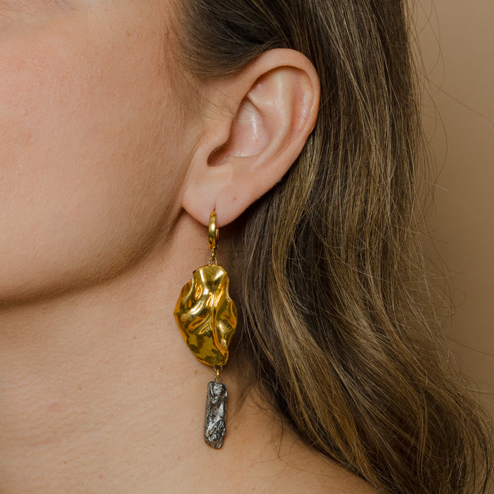 porcelain earrings , porceliano auskarai, keramikiniai auskarai. porceliano papuošalai. Rankų darbo papuošalai. Handmade ceramic earrings.