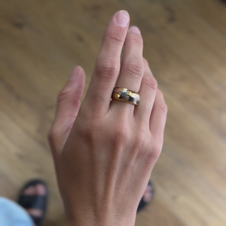 "Leah" Porcelain Ring With Gold And Platinum