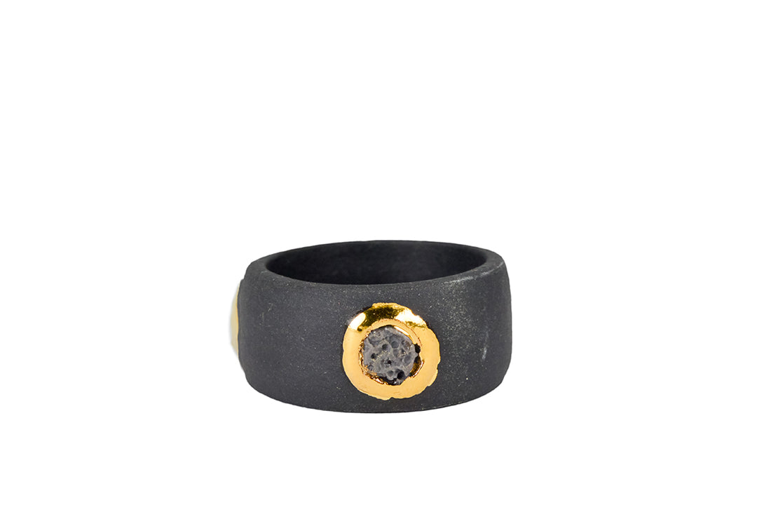 "Caspara" Black Porcelain Ring With Gold