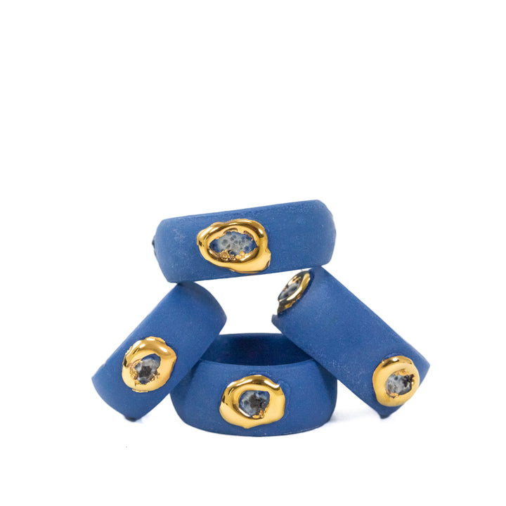 mėlynas keramikinis žiedas, porcelain ring, handmade  ring, ceramic rings, porcelianiniai žiedai, porceliano žiedai, žiedai iš porceliano, keramikiniai žiedai, žiedai iš keramikos, rankų darbo papuošalai, keramikiniai papuošalai, porceliano papuošalai, papuošalai iš porceliano, freakyfoxx, papuošalai Vilniuje, papuošalai  Užupyje, handcrafts stores in Vilnius