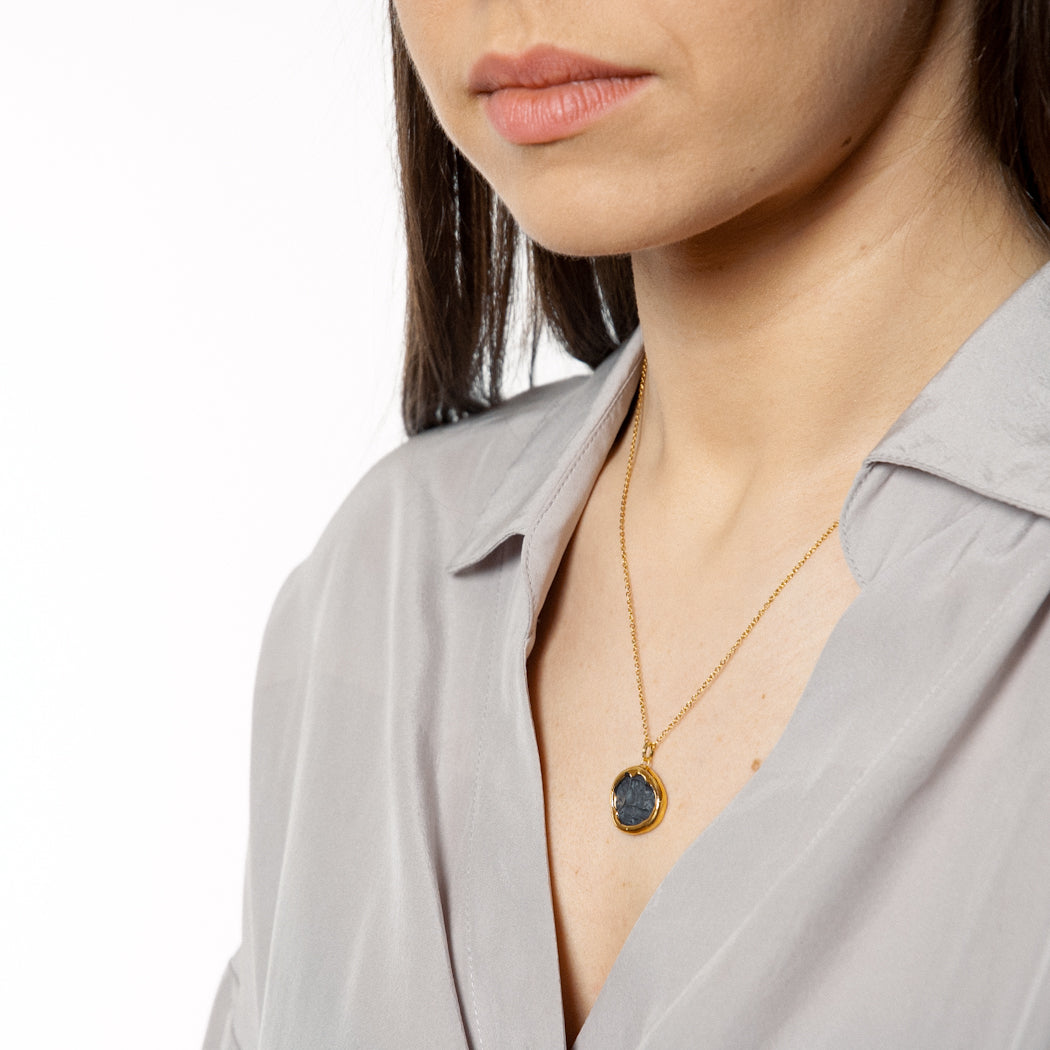 Juodo porceliano pakabukas porcelāna kaklarota porcelain jewelry