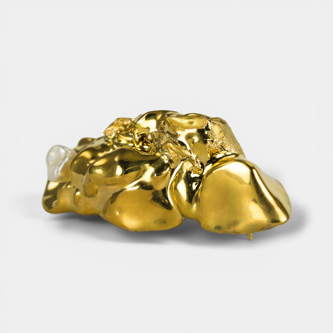 "Ulrike" porcelain brooch