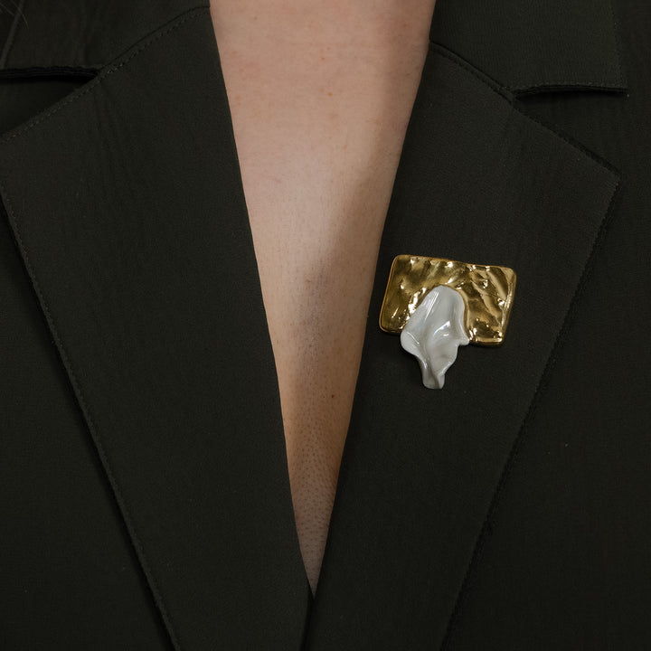 "Adalet" porcelain brooch