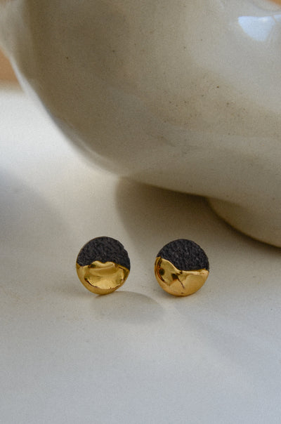 STUD EARRINGS