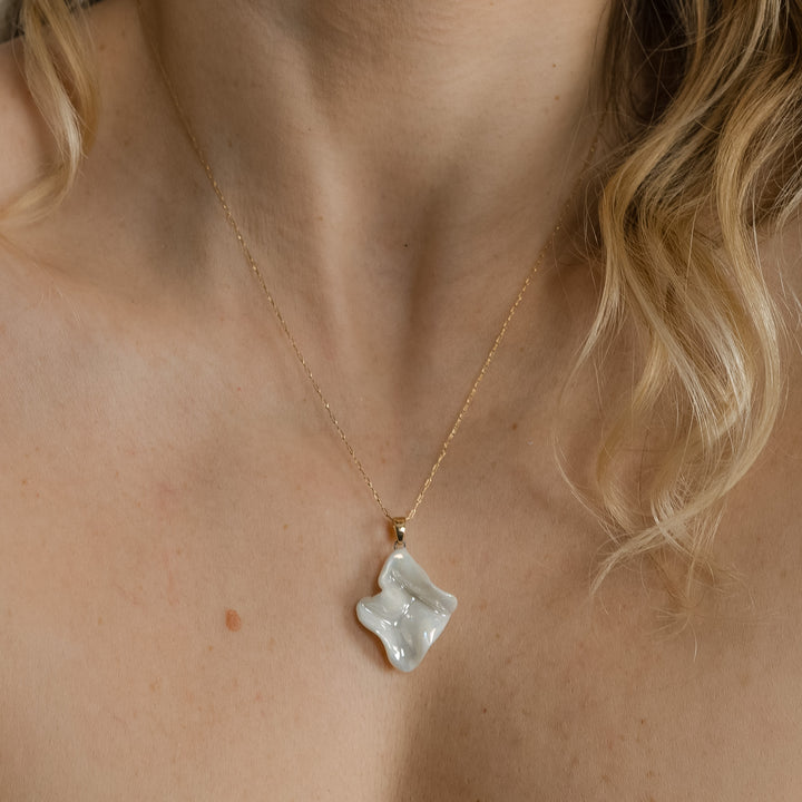 "Elese" porcelain necklace