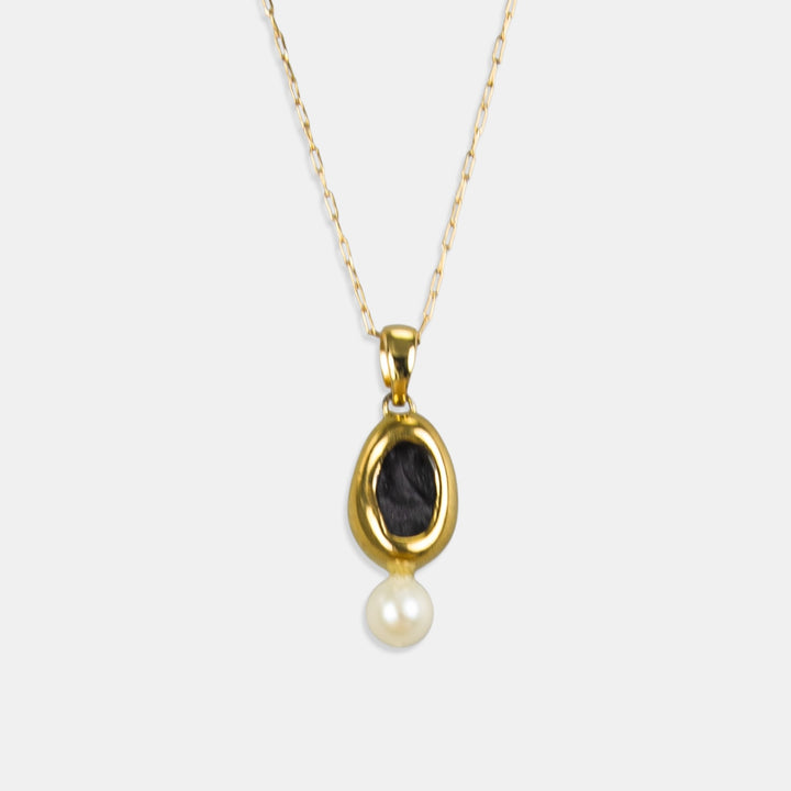 "Amoret" porcelain necklace