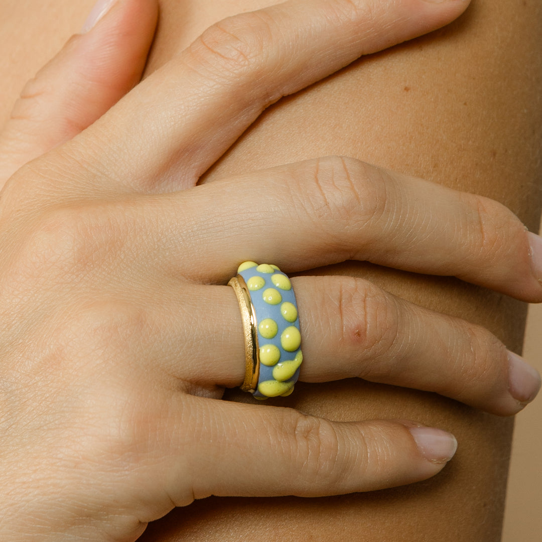 "Birdie" Porcelain Ring With Gold