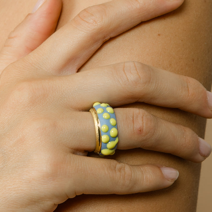 "Birdie" Porcelain Ring With Gold