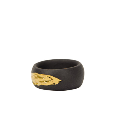"Muna" Porcelain Ring With Gold