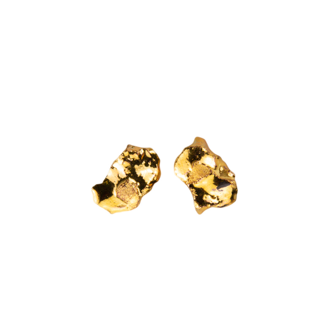 Gold porcelain stud earrings. Paauksuoti porceliano auskarai