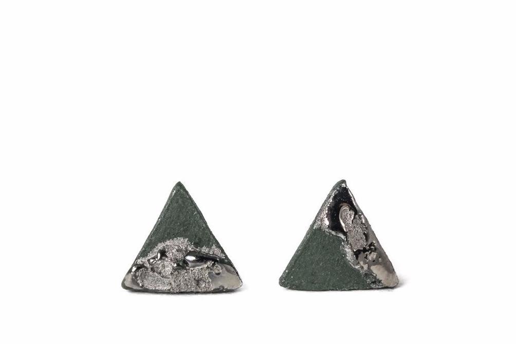 Triangle Khaki Green Porcelain Earrings With Platinum, Unisex Earrings, Ceramic Jewelry, Ceramic Earrings, Porcelain Jewelry, Auskarai iš porceliano auskarai, keramikiniai papuošalai iš keramikos
