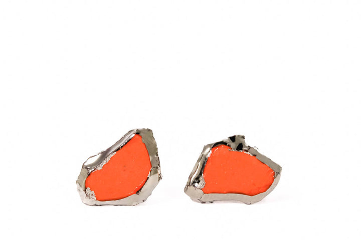 Coral Red Porcelain Stud Earrings With Platinum Around. Koralo raudonos spalvos porceliano auskarai su sidarbu aplink. Made in Lithuania. Pagaminta Lietuvoje.